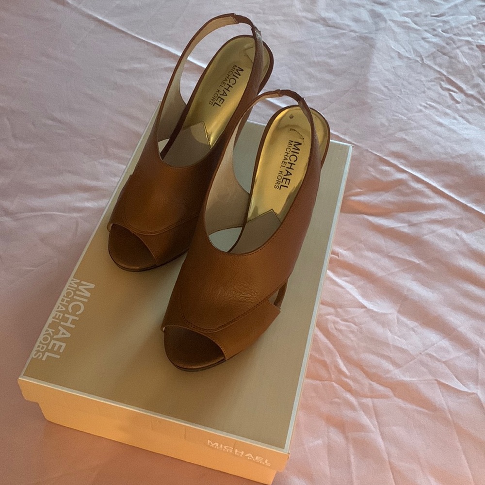 Michael Kors- leather sandals